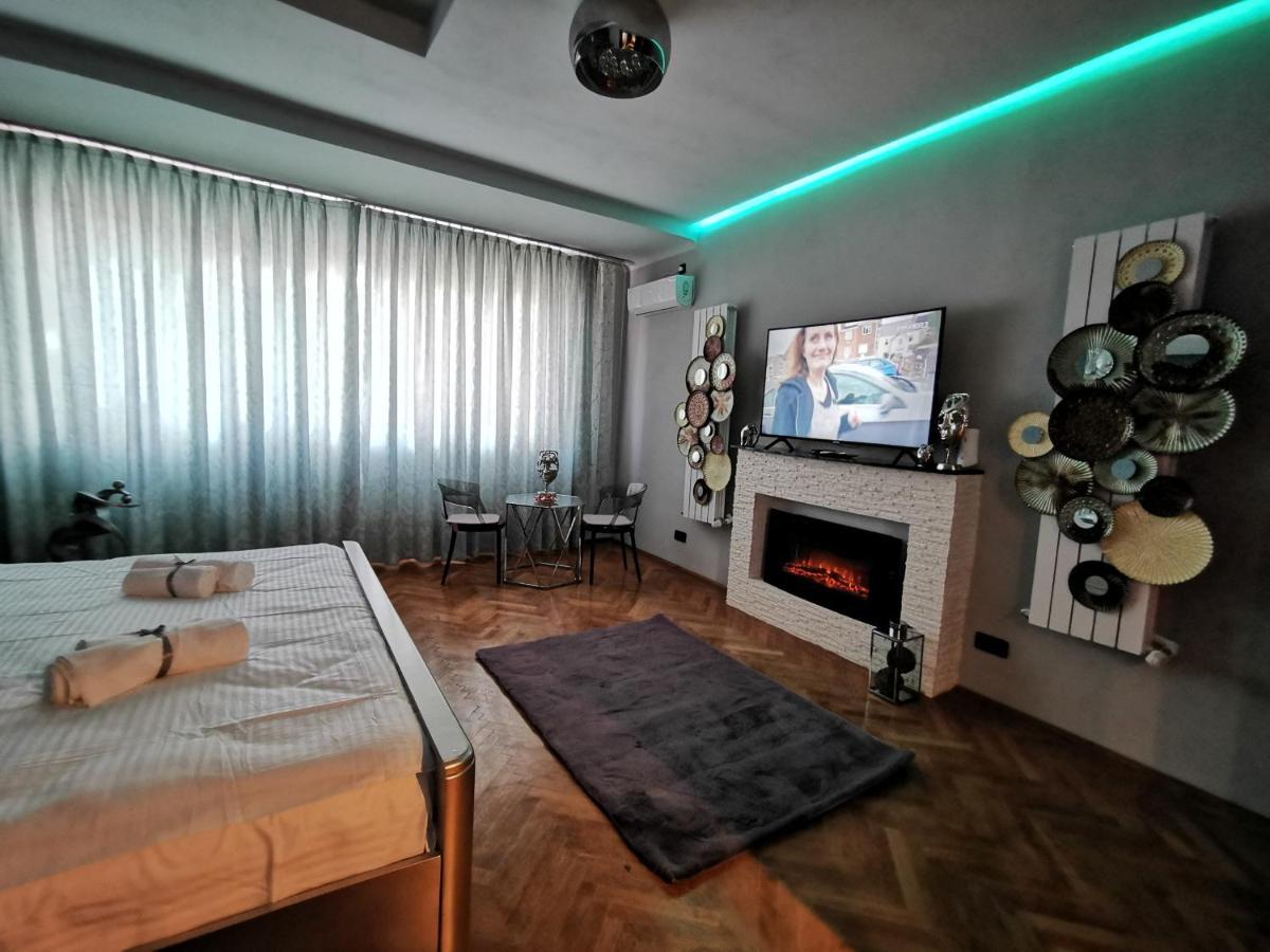 Crystal Central Apartment Brassó Kültér fotó