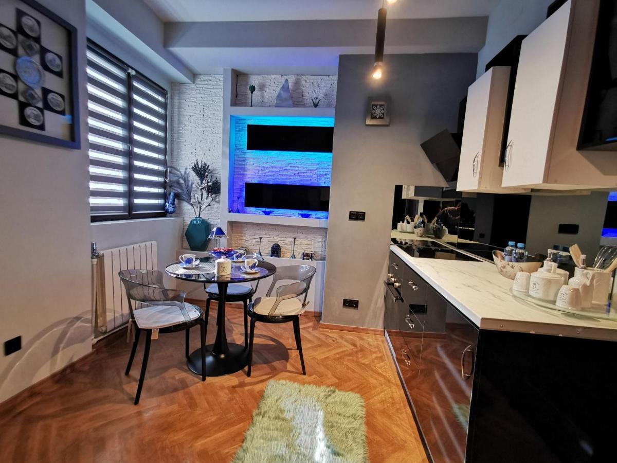 Crystal Central Apartment Brassó Kültér fotó