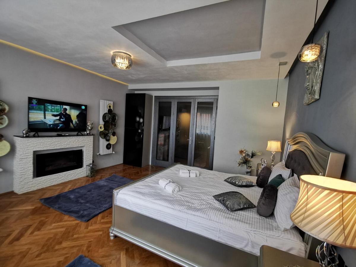 Crystal Central Apartment Brassó Kültér fotó